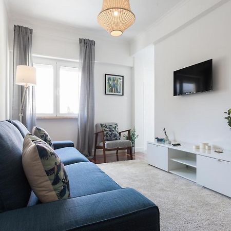 Flh Graca Charming Flat With Balcony Apartment ลิสบอน ภายนอก รูปภาพ