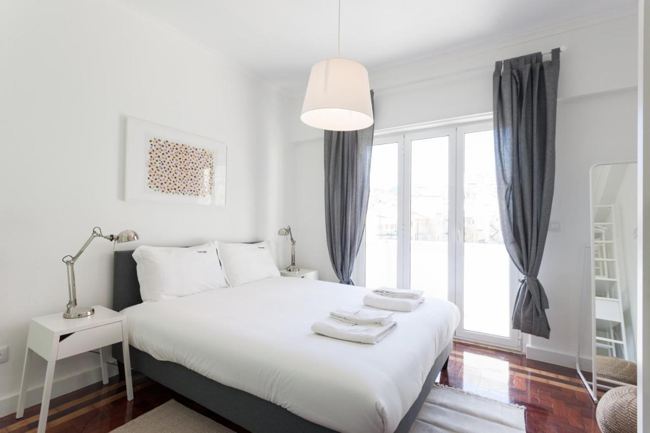 Flh Graca Charming Flat With Balcony Apartment ลิสบอน ภายนอก รูปภาพ